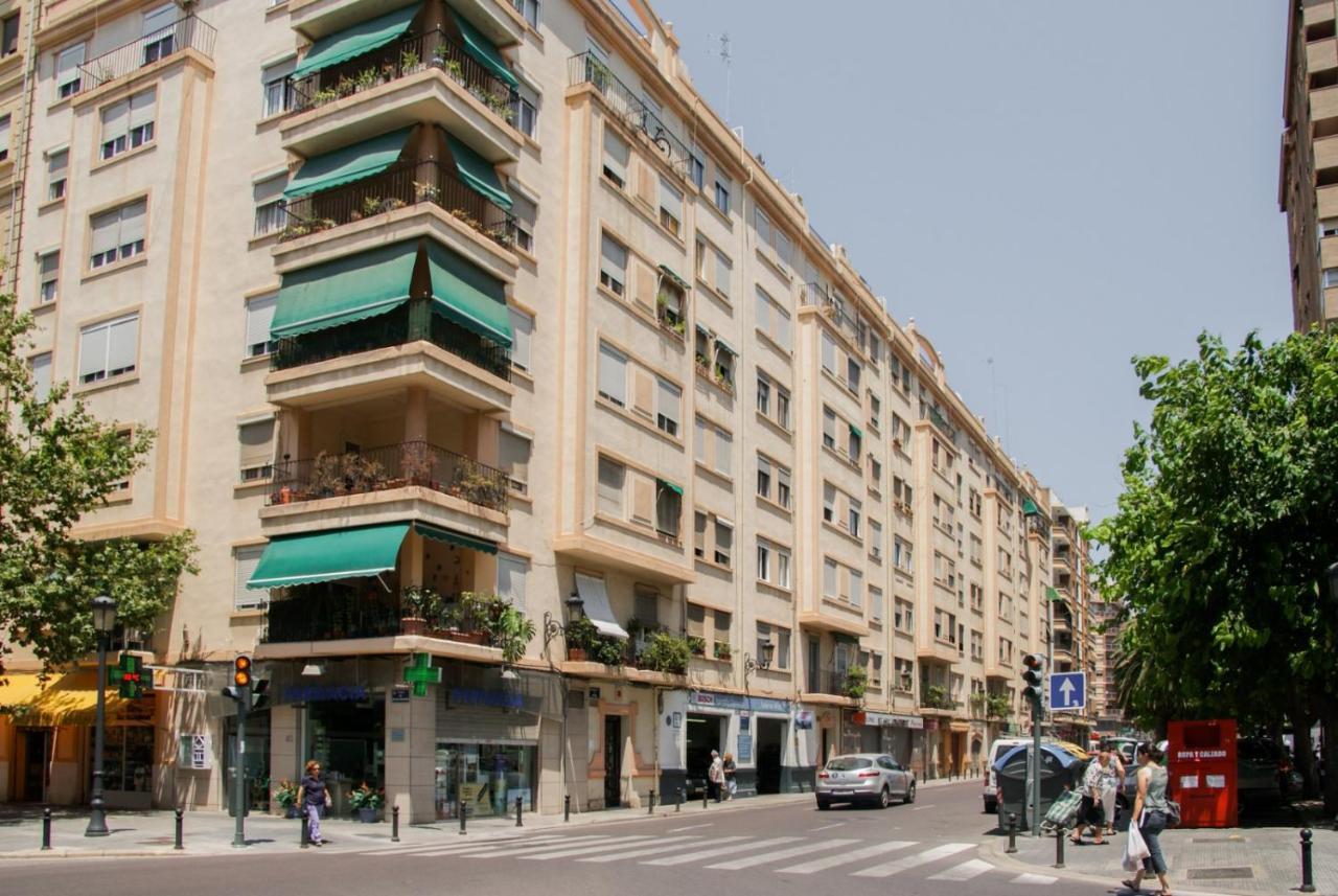 Apartamentos Fv Flats Valencia - Mestalla 7 Luaran gambar